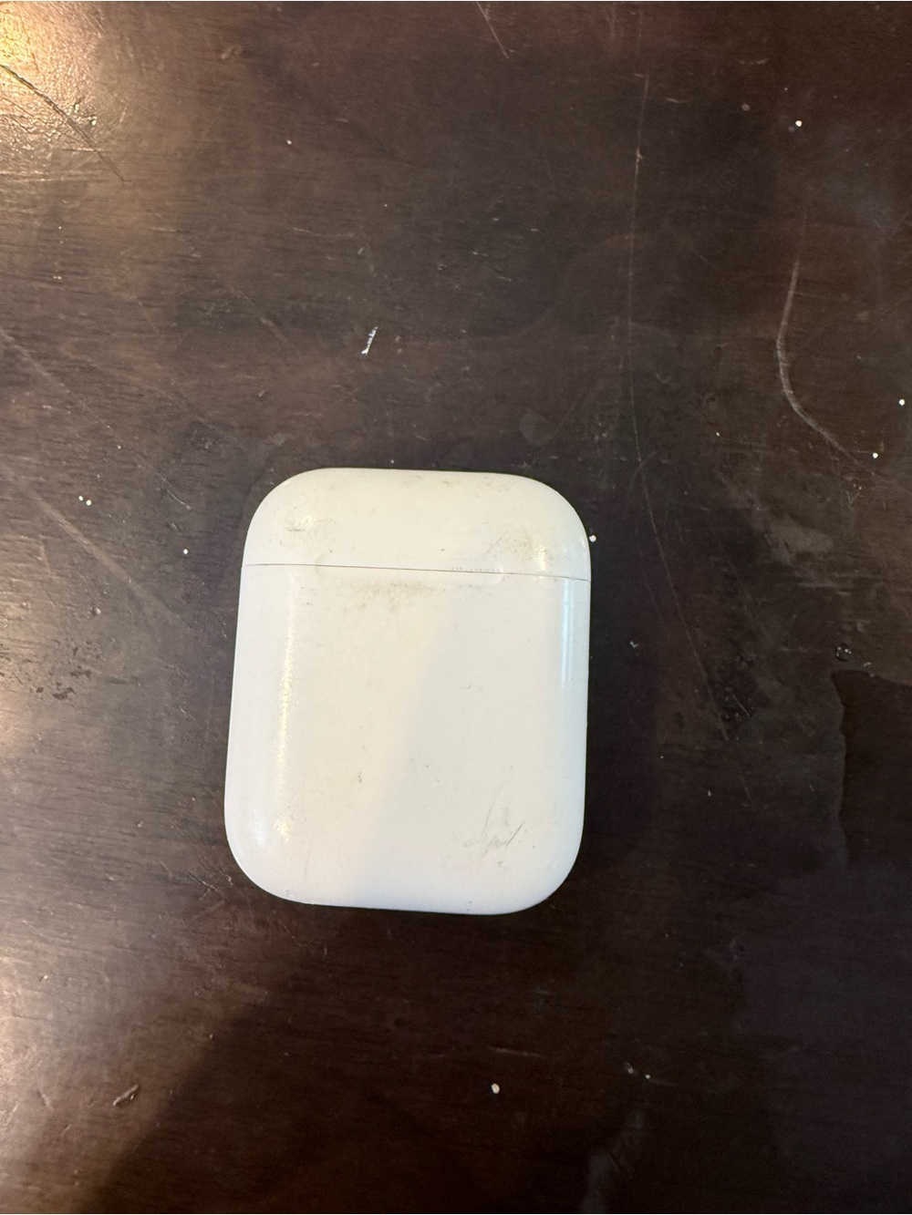 Apple White On‑Ear Wireless Earbuds Charging Case
